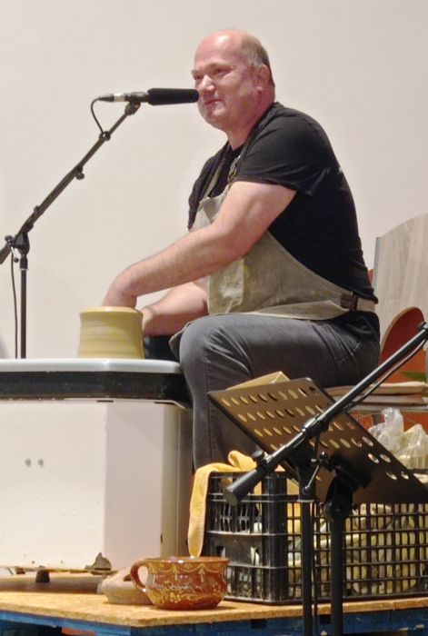 12._refi.jpg 12._refi.jpg